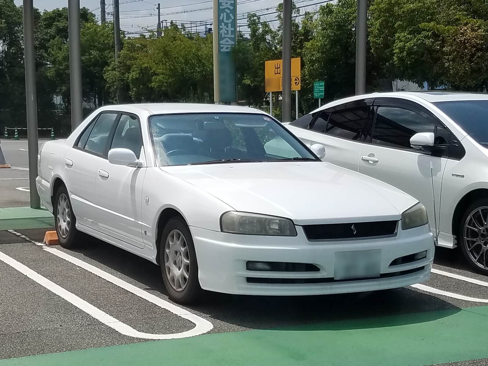 日産・スカイライン R34 後期 - パーツ