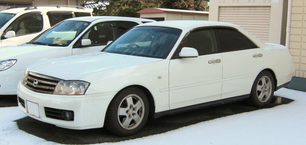 グロリアの中古車選びの注意点は？相場金額とおすすめグレード・維持費