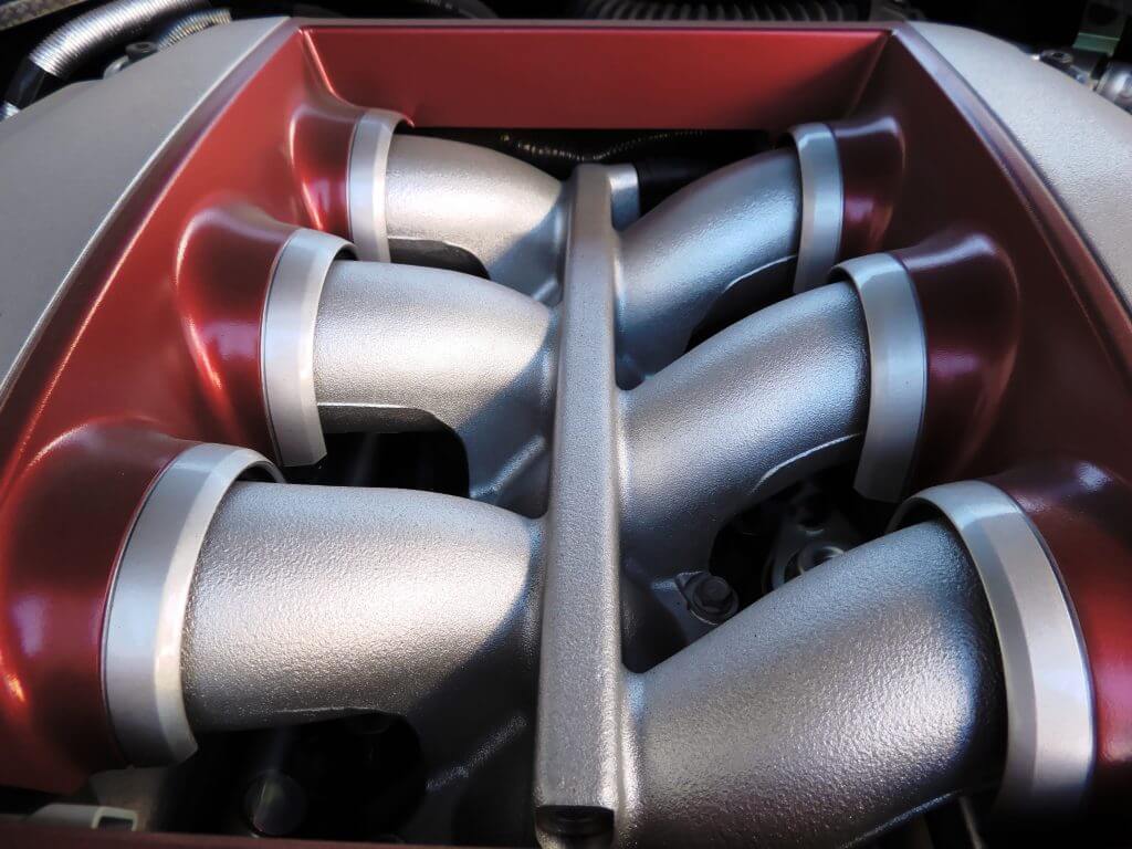 V6エンジンと直6エンジン それぞれの違いは Urucar ウルカー